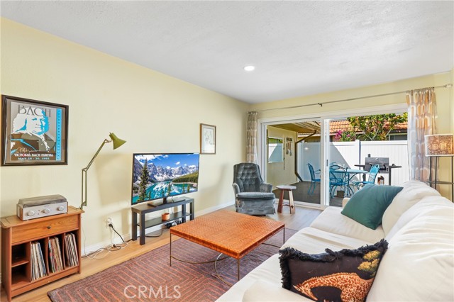 Detail Gallery Image 11 of 38 For 23392 via Jacinto, Aliso Viejo,  CA 92656 - 3 Beds | 2 Baths