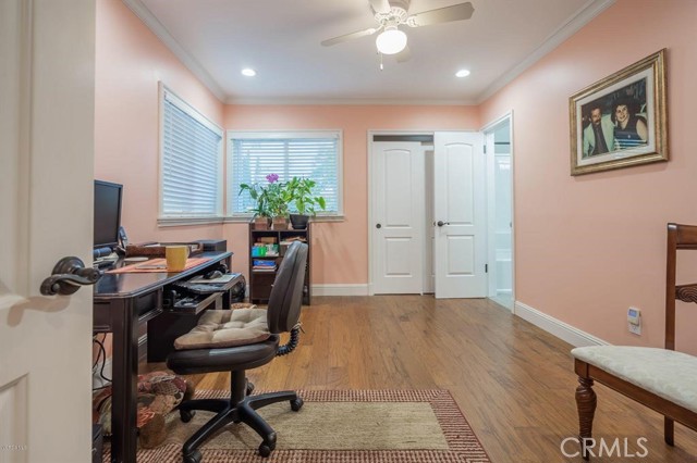 Detail Gallery Image 12 of 20 For 16264 Kalisher St, Granada Hills,  CA 91344 - 3 Beds | 2 Baths