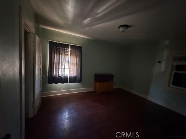https://media.crmls.org/medias/9afa532d-a29c-49c6-bd49-b5a624e13bcf.jpg?preset=X-Large