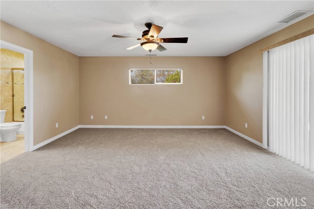 14572 Sultana Street, Hesperia CA: https://media.crmls.org/medias/9afa58ef-535f-4b3b-94e1-a10d20152b0e.jpg