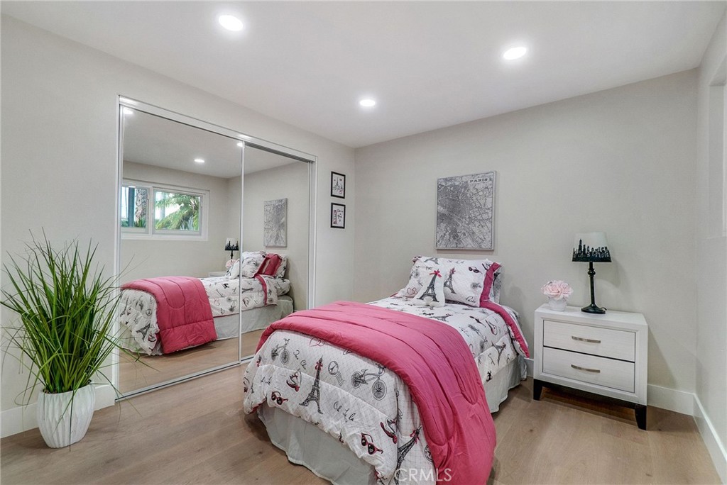 MLS #OC25260184 image #55