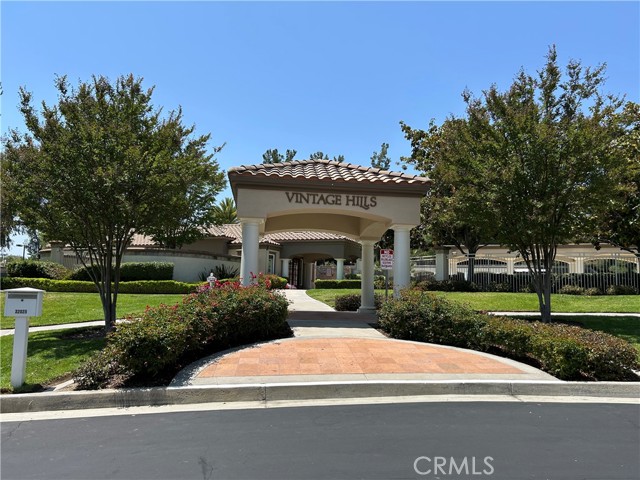 42401 Corte Villosa, Temecula CA: https://media.crmls.org/medias/9afa5b60-a698-4609-8671-1d217bf680a6.jpg