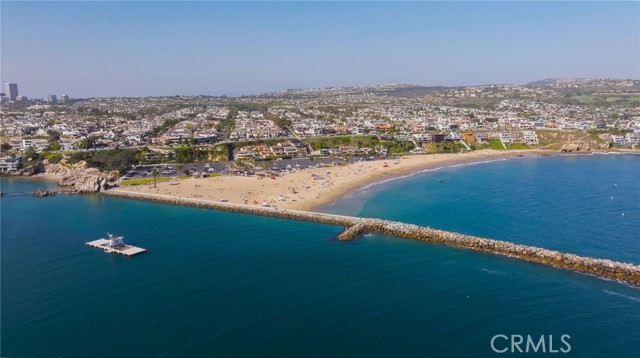 3116 Breakers Drive, Corona del Mar CA: https://media.crmls.org/medias/9afa7b8c-d5c3-4d0d-b4e0-be027670955a.jpg