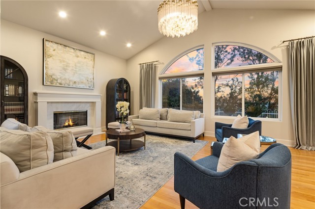 Detail Gallery Image 10 of 42 For 1320 N Raymond, Fullerton,  CA 92831 - 5 Beds | 4/1 Baths