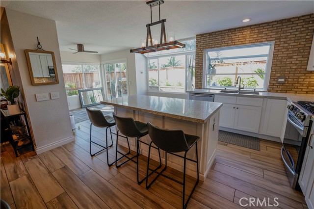 Detail Gallery Image 4 of 33 For 9 Saint Thomas, Laguna Niguel,  CA 92677 - 3 Beds | 3 Baths