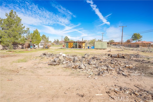 14415 Erie, Apple Valley CA: https://media.crmls.org/medias/9afbc2ab-528e-4c40-823b-3166c5a22d4d.jpg