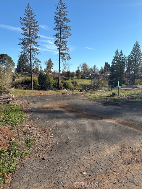 Detail Gallery Image 2 of 6 For 542 Hillcrest Dr., Paradise,  CA 95969 - – Beds | – Baths