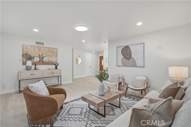 Detail Gallery Image 4 of 33 For 16410 Burtree St, La Puente,  CA 91744 - 4 Beds | 2 Baths