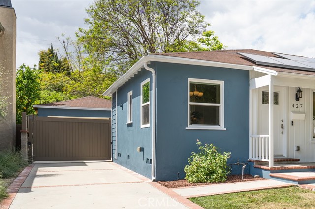427 Stanford Road, Burbank CA: https://media.crmls.org/medias/9afed9c3-b024-4cf7-8dd2-b86abaa7f4a0.jpg