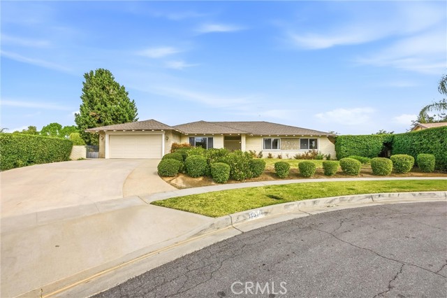 Detail Gallery Image 3 of 49 For 1631 Benita Marie Crest, Redlands,  CA 92373 - 3 Beds | 2 Baths