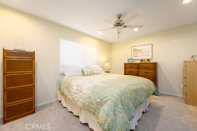 Image 19 of 44 For 18011 Shoreview