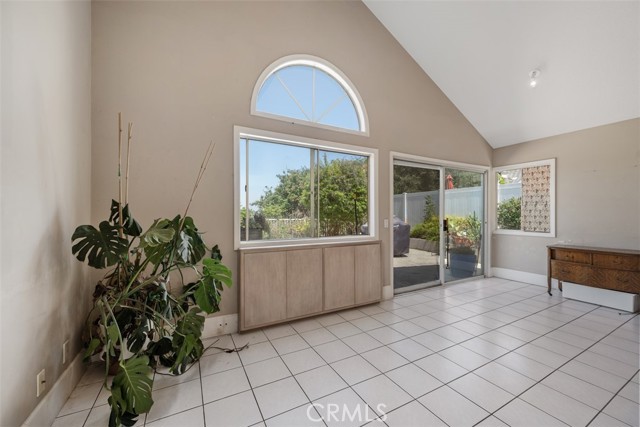Detail Gallery Image 10 of 19 For 3327 Sterling Dr, Corona,  CA 92882 - 3 Beds | 2 Baths