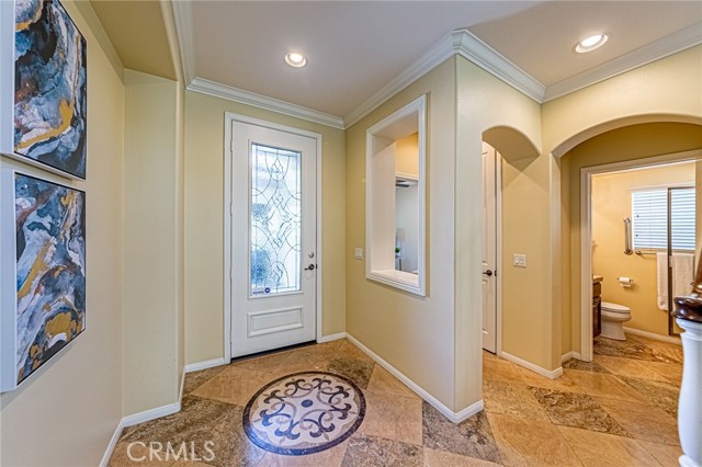 Detail Gallery Image 21 of 62 For 17730 Wren Dr, Canyon Country,  CA 91387 - 5 Beds | 3 Baths