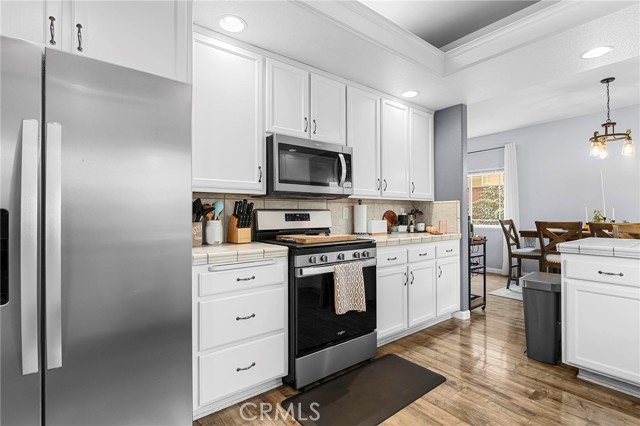 Detail Gallery Image 16 of 46 For 2637 Ceanothus Ave, Chico,  CA 95973 - 3 Beds | 2/1 Baths