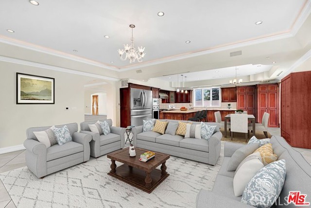 10517 Blythe Avenue, Los Angeles CA: https://media.crmls.org/medias/9b00f807-d69b-452e-bed2-aa0bb24e0ba0.jpg