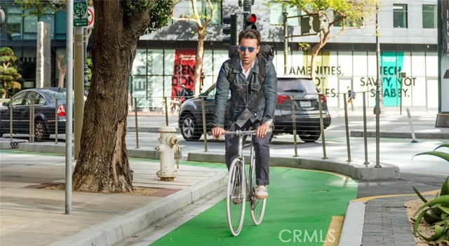 100 Van Ness Avenue, San Francisco CA: https://media.crmls.org/medias/9b02b271-ff0a-4430-bfc1-79b2c7c0d97a.jpg