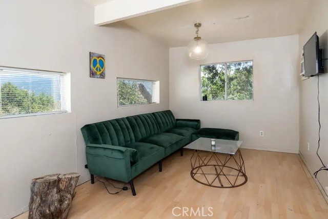 Detail Gallery Image 9 of 22 For 38797 Highway 41, Oakhurst,  CA 93644 - 3 Beds | 1/1 Baths