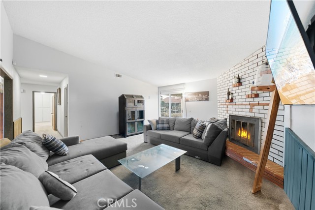 Detail Gallery Image 21 of 40 For 42290 Mayberry Ave, Hemet,  CA 92544 - 4 Beds | 2 Baths