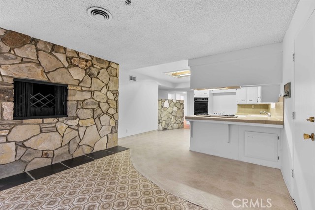 Detail Gallery Image 27 of 63 For 9960 Milburn, Sun Valley,  CA 91352 - 4 Beds | 2 Baths