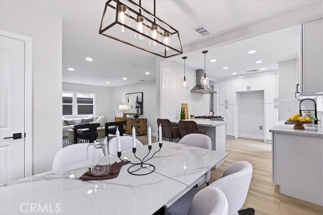 Detail Gallery Image 9 of 34 For 2622 S Bentley Ave, Los Angeles,  CA 90064 - 3 Beds | 2 Baths