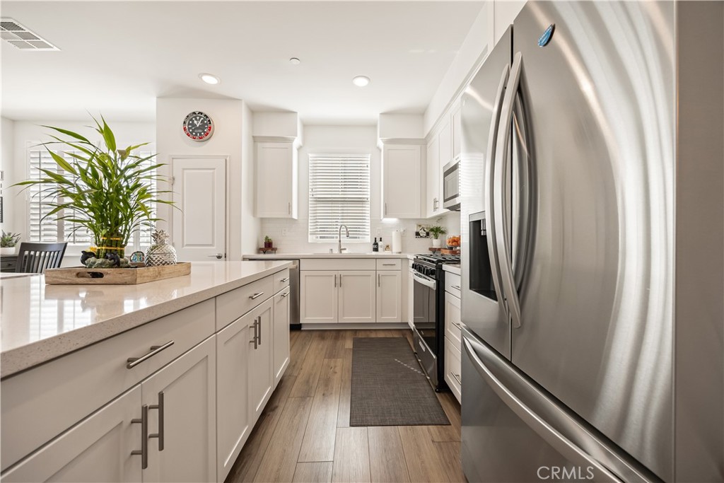 468 Carina Glen - photo 6