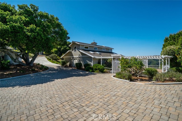 2650 Skyview Trail, San Luis Obispo CA: https://media.crmls.org/medias/9b05762c-6ef1-4a69-b5e5-a52f568b5120.jpg