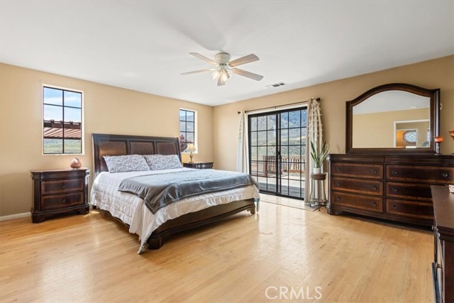 770 Roads End, Lebec CA: https://media.crmls.org/medias/9b05c876-78f1-46d4-b870-9d3b49ff94c6.jpg