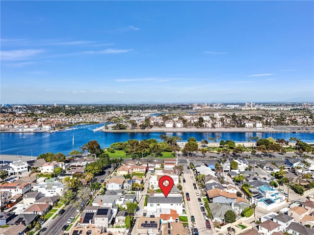 Detail Gallery Image 9 of 29 For 221 Attica, Long Beach,  CA 90803 - 5 Beds | 4 Baths