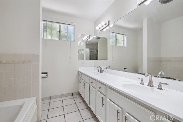 18627 Arminta Street, Reseda CA: https://media.crmls.org/medias/9b083c51-1c1e-4c02-b650-baed330cdf38.jpg