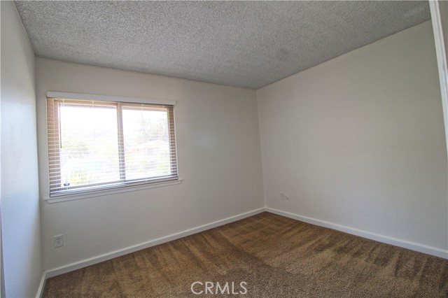 711 HACIENDA Drive, Riverside CA: https://media.crmls.org/medias/9b08ccfb-51aa-4cfa-bc98-056d2a240191.jpg