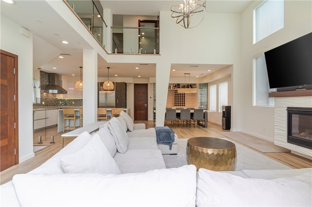 Detail Gallery Image 25 of 72 For 500 N Lucia Ave, Redondo Beach,  CA 90277 - 4 Beds | 5 Baths