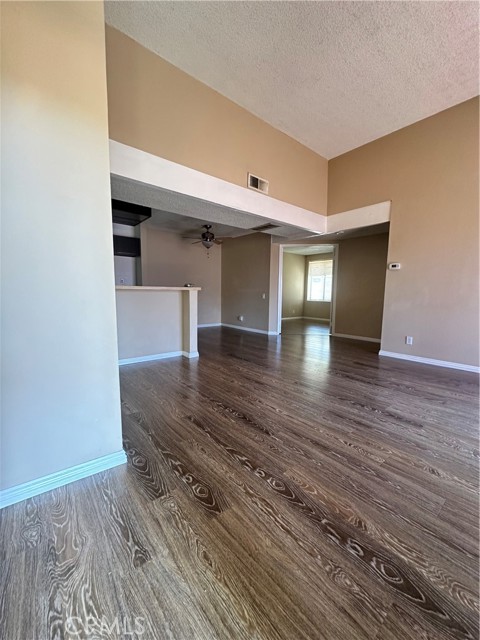 Detail Gallery Image 2 of 23 For 1480 W Edgehill Rd #42,  San Bernardino,  CA 92405 - 2 Beds | 1 Baths