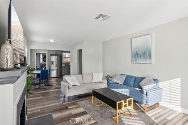 821 Lombard Drive, Redlands CA: https://media.crmls.org/medias/9b097531-4c13-4ab4-8e3c-8551307ada84.jpg