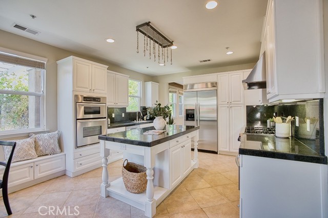 Detail Gallery Image 9 of 42 For 1025 Riesling Ln, Templeton,  CA 93465 - 4 Beds | 3/1 Baths