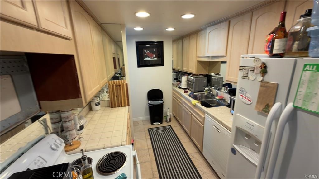 3940 Gresham Street - photo 5