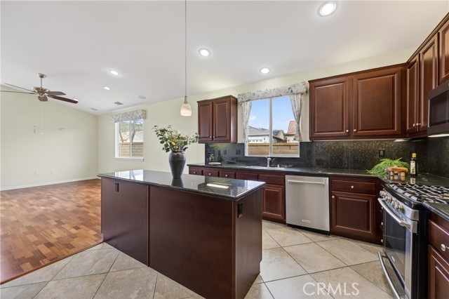 Detail Gallery Image 20 of 50 For 399 Cabrera, Hemet,  CA 92545 - 2 Beds | 2 Baths