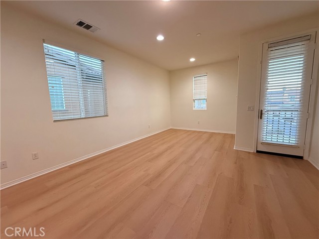 Detail Gallery Image 10 of 26 For 28301 Esplanada, Valencia,  CA 91354 - 4 Beds | 3 Baths