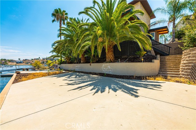 Detail Gallery Image 39 of 51 For 22294 Whirlaway Ct, Canyon Lake,  CA 92587 - 3 Beds | 2 Baths