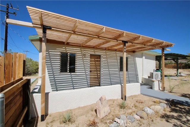 Detail Gallery Image 1 of 30 For 6735 Easterly Dr, Joshua Tree,  CA 92252 - 2 Beds | 1 Baths