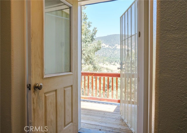 Detail Gallery Image 9 of 14 For 1324 Pinetree Dr, Frazier Park,  CA 93225 - 3 Beds | 2/1 Baths