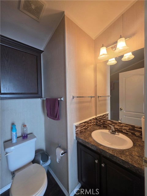 Detail Gallery Image 10 of 15 For 812 N Loren Ave #18,  Azusa,  CA 91702 - 3 Beds | 2 Baths