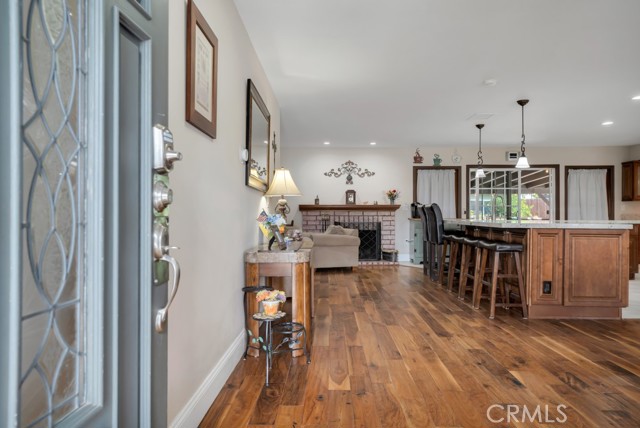 Detail Gallery Image 2 of 50 For 1059 Rambling, Simi Valley,  CA 93065 - 4 Beds | 3 Baths