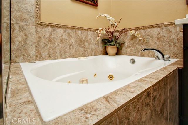 Detail Gallery Image 29 of 52 For 31540 Avenida Del Padre, Cathedral City,  CA 92234 - 4 Beds | 2/1 Baths