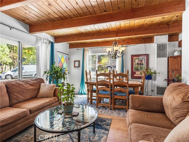 Detail Gallery Image 15 of 54 For 40155 Mahanoy, Big Bear Lake,  CA 92315 - 2 Beds | 1 Baths