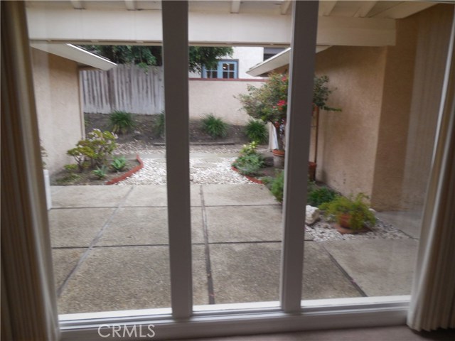 Patio outside eating area & living room.