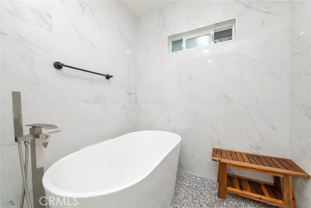 Image 28 of 35 For 8787 Via Linda