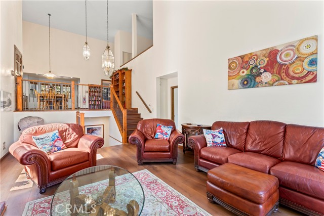 Image 17 of 52 For 27528 Ashwood Lane