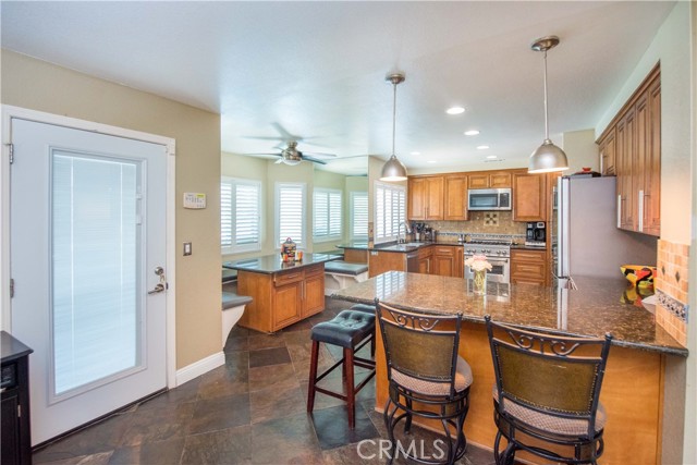 Detail Gallery Image 19 of 73 For 2531 Independence Way, Corona,  CA 92882 - 4 Beds | 3 Baths