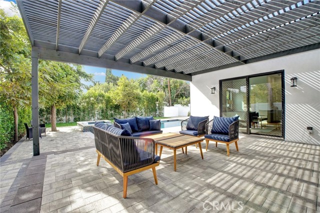 Detail Gallery Image 53 of 74 For 14136 Emelita St, Sherman Oaks,  CA 91401 - 4 Beds | 4/1 Baths