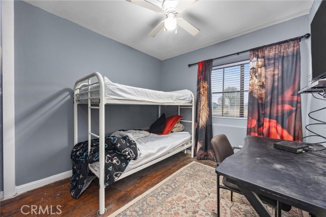 Detail Gallery Image 15 of 20 For 5517 Monitor St, Bakersfield,  CA 93307 - 4 Beds | 2/1 Baths